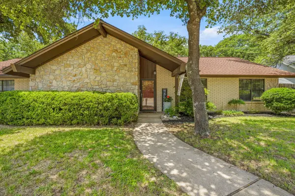 1014 N Charlotte Avenue, Stephenville, TX 76401