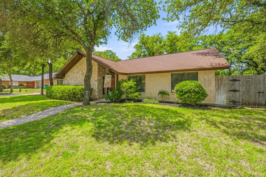 1014 N Charlotte Avenue, Stephenville, TX 76401 - #2