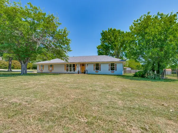 20 Lee Drive, Heath, TX 75032