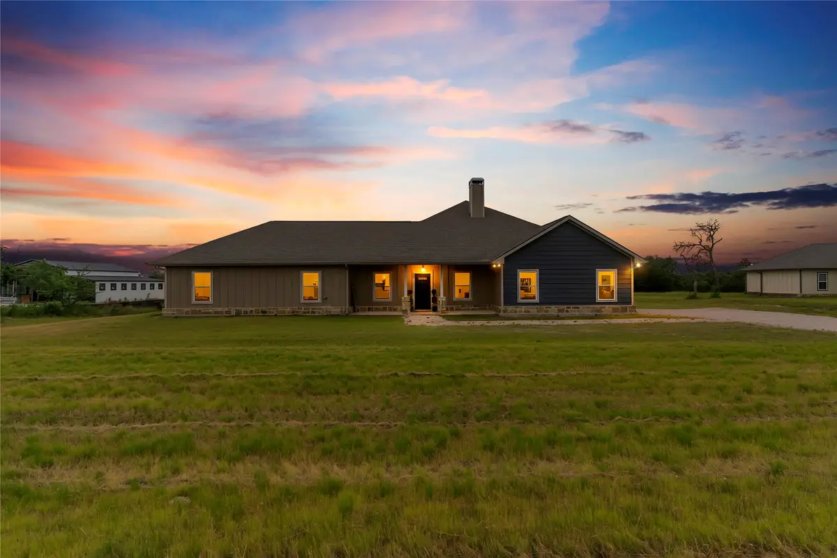 139 Kriston Lane, Springtown, TX 76082 - #1