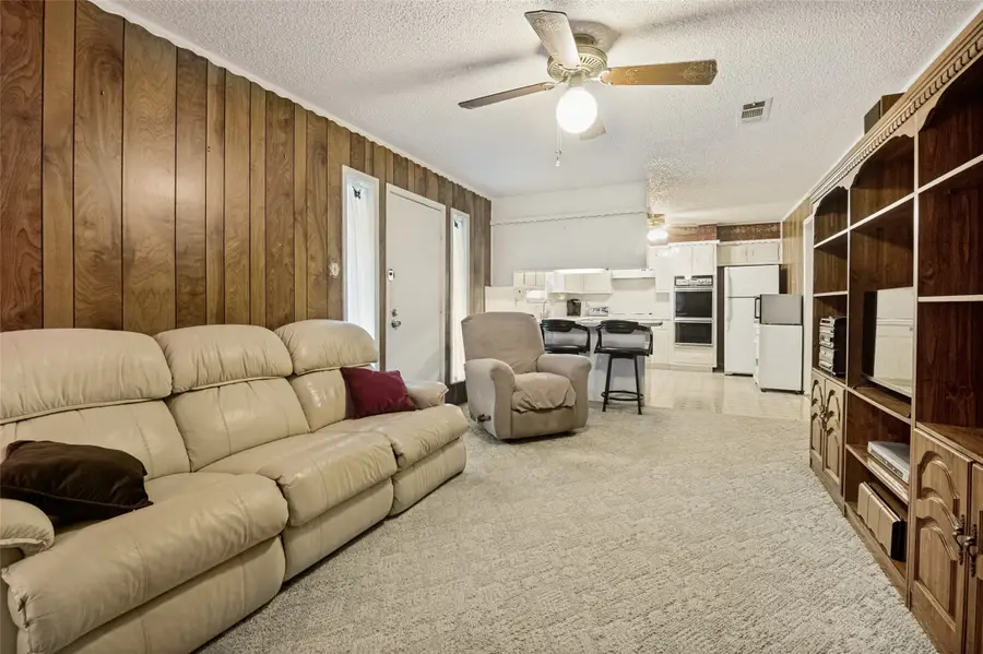 209 Helen Drive, Arlington, TX 76011 - #3