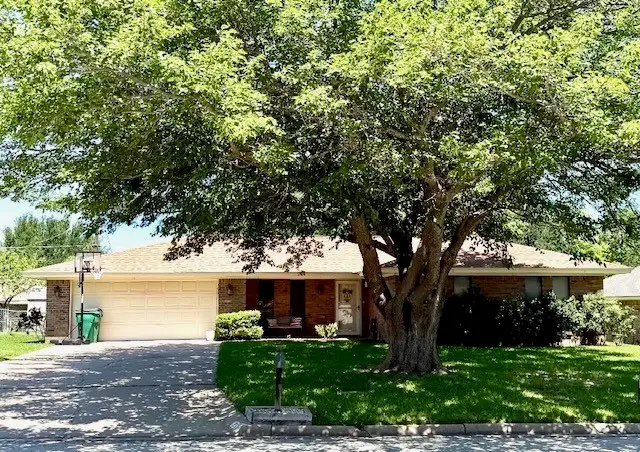 301 Bluebonnet Street, Stephenville, TX 76401 - #1
