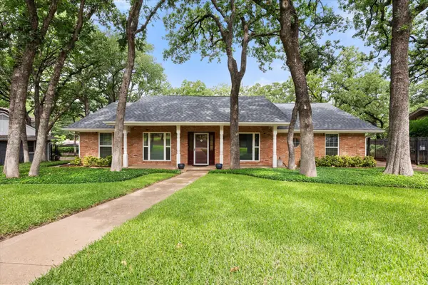 3307 Yellowstone Drive, Arlington, TX 76013