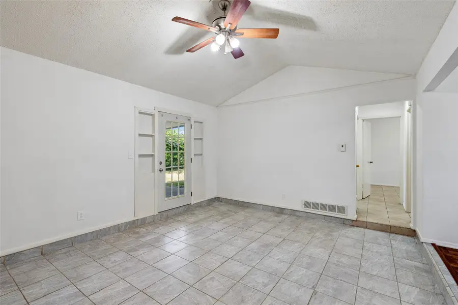 6609 Vega Drive, Fort Worth, TX 76133 - #2