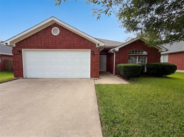 5432 Nuthatch Street, Dallas, TX 75236