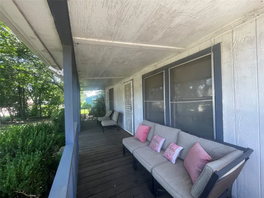 611 Crestside Drive, Duncanville, TX 75137 - #2