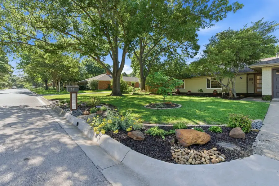 611 Magnolia Street, Denton, TX 76201 - #3