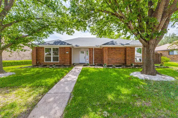 713 Bridgewater Lane, Mesquite, TX 75181