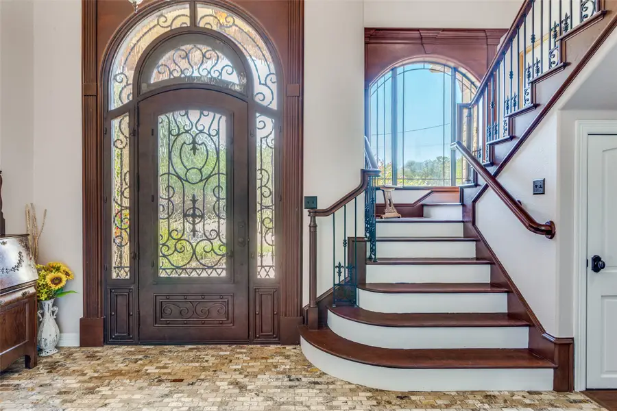 221 Hart Court, Runaway Bay, TX 76426 - #2