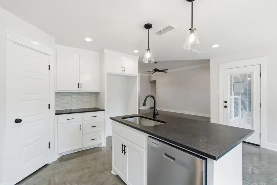 105 Graystone, Weatherford, TX 76088 - #3