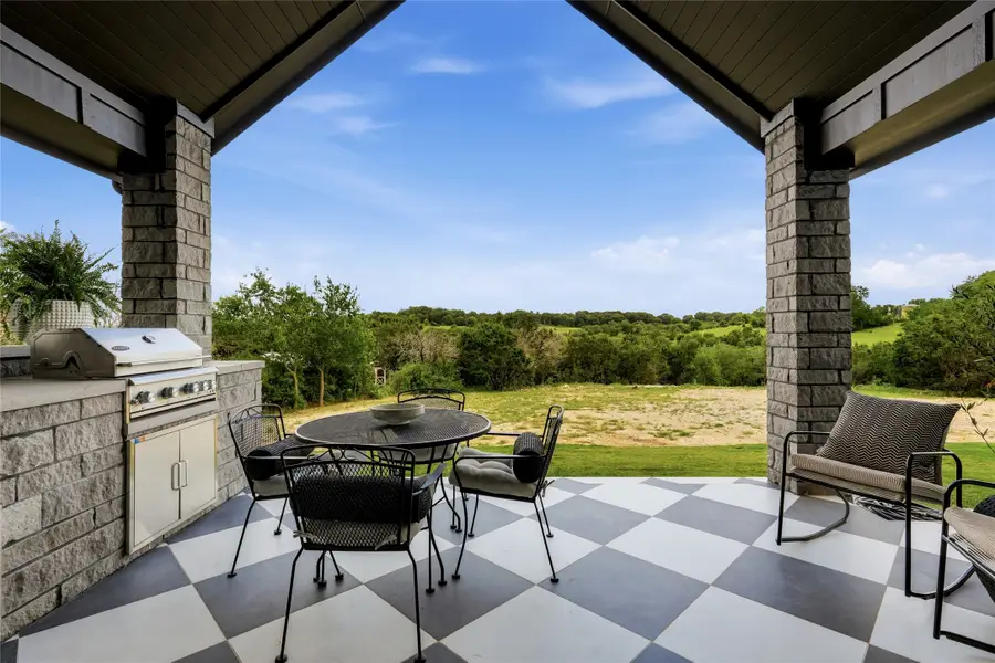 208 N Mountain Ridge, Cresson, TX 76035 - #2