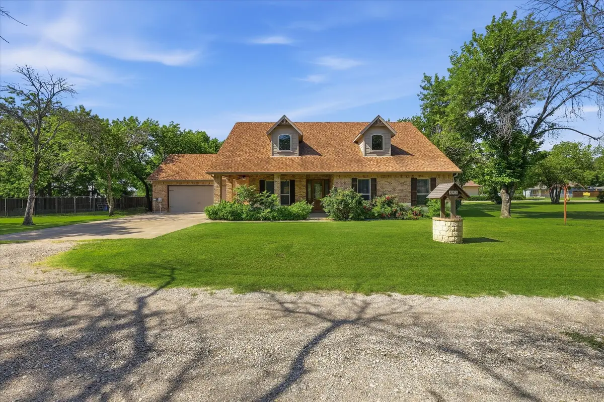 108 S Walnut Street, Roanoke, TX 76262 - #1
