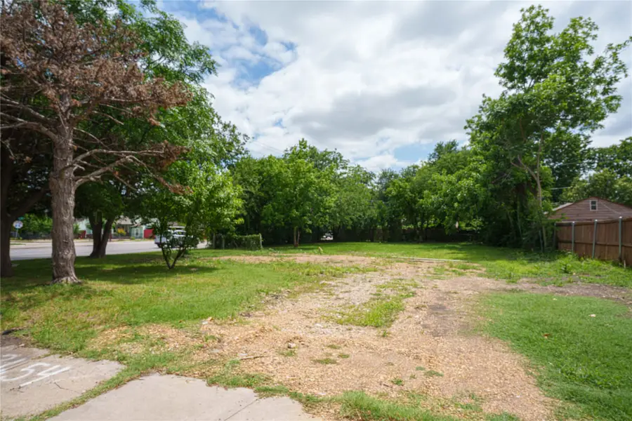 3654 Fontana Drive, Dallas, TX 75220 - #2