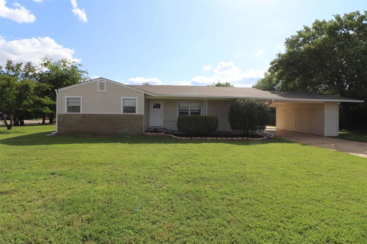 1909 7th Street, Brownwood, TX 76801 - #1