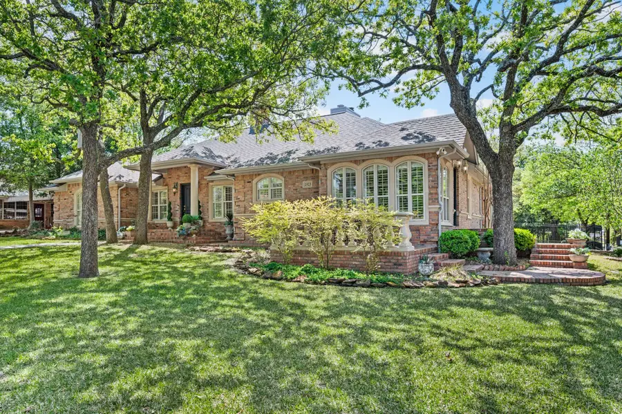 3716 Oakwood Drive, Grapevine, TX 76051 - #2
