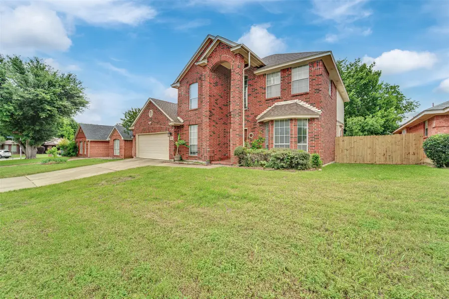204 Springpark Drive, Arlington, TX 76014 - #2