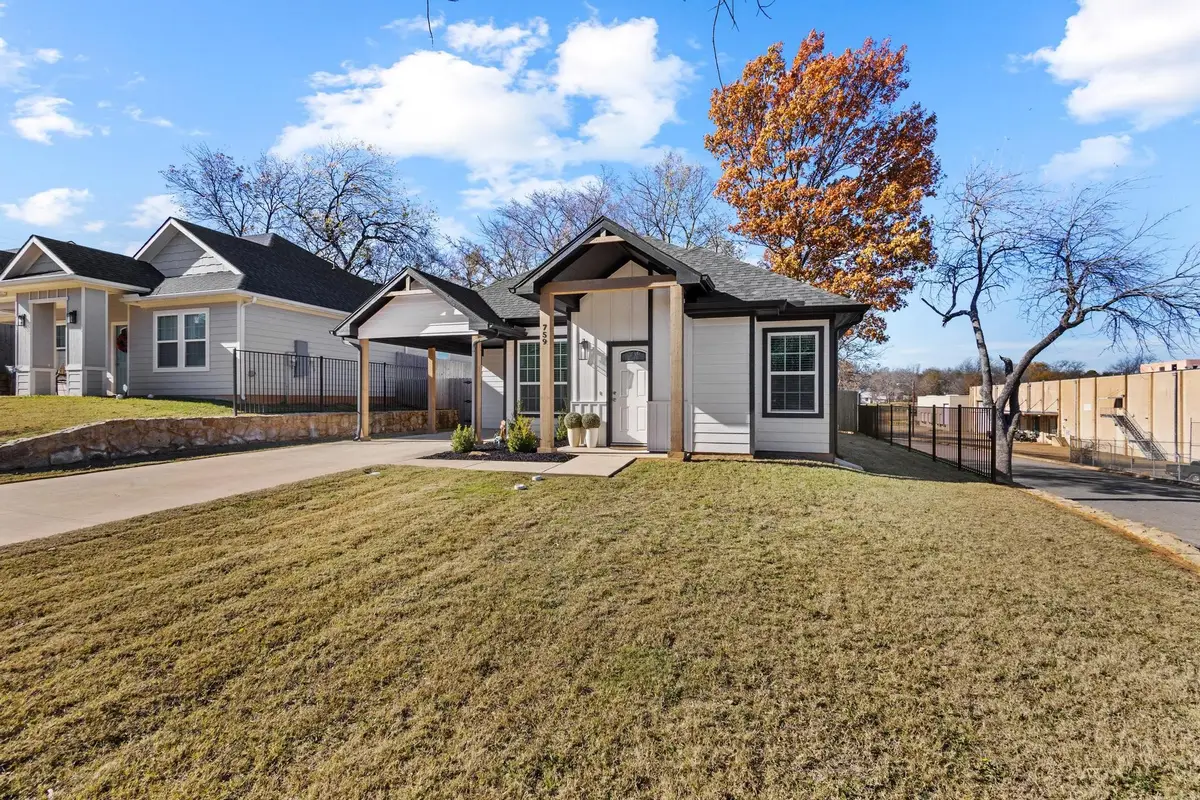 759 N Eddy Avenue, Denison, TX 75020 - #1