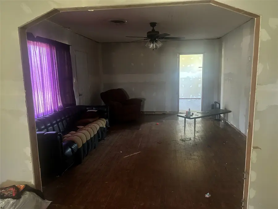 504 Cedar, Megargel, TX 76370 - #2