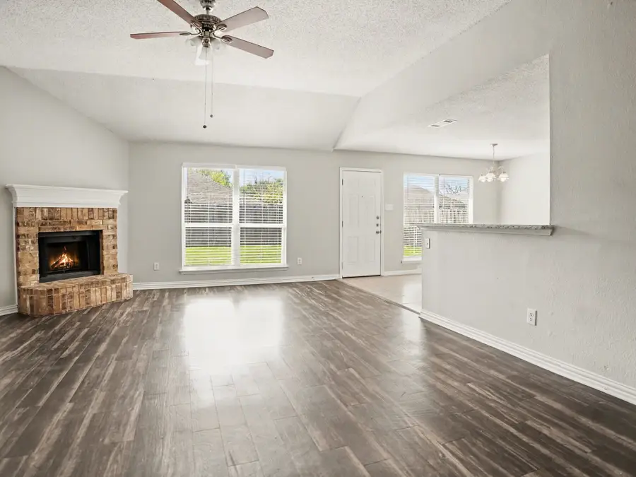 636 Dover Heights Trail, Mansfield, TX 76063 - #3