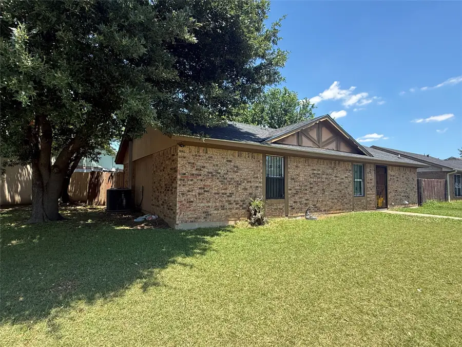 10611 Tandem Trail, Dallas, TX 75217 - #2