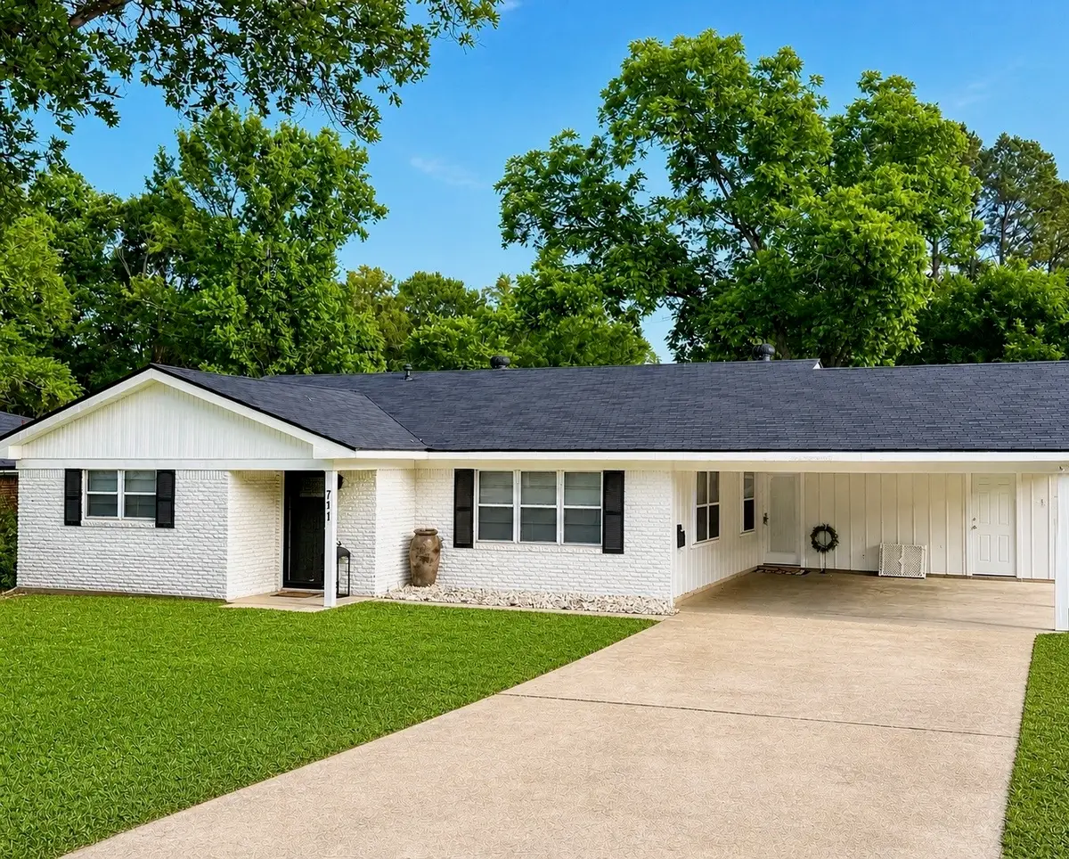 711 W Georgia Avenue, Vivian, LA 71082 - #1