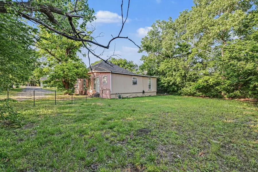 301 Dogwood Avenue, Princeton, TX 75407 - #2