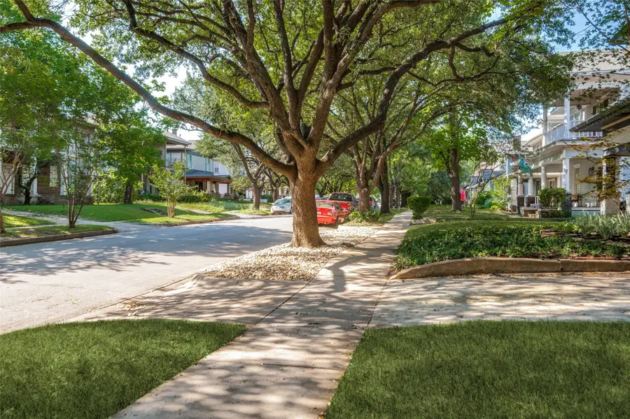 111 S Willomet Avenue, Dallas, TX 75208 - #3