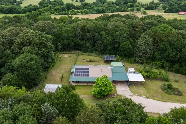15800 County Road 4009, Mabank, TX 75147