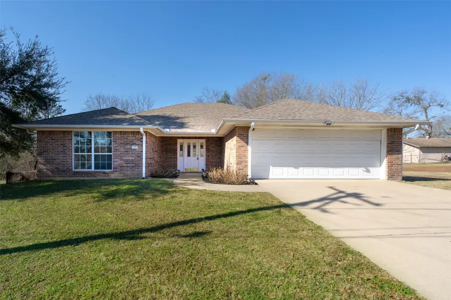 103 Lyle Street, Gladewater, TX 75647 - #2