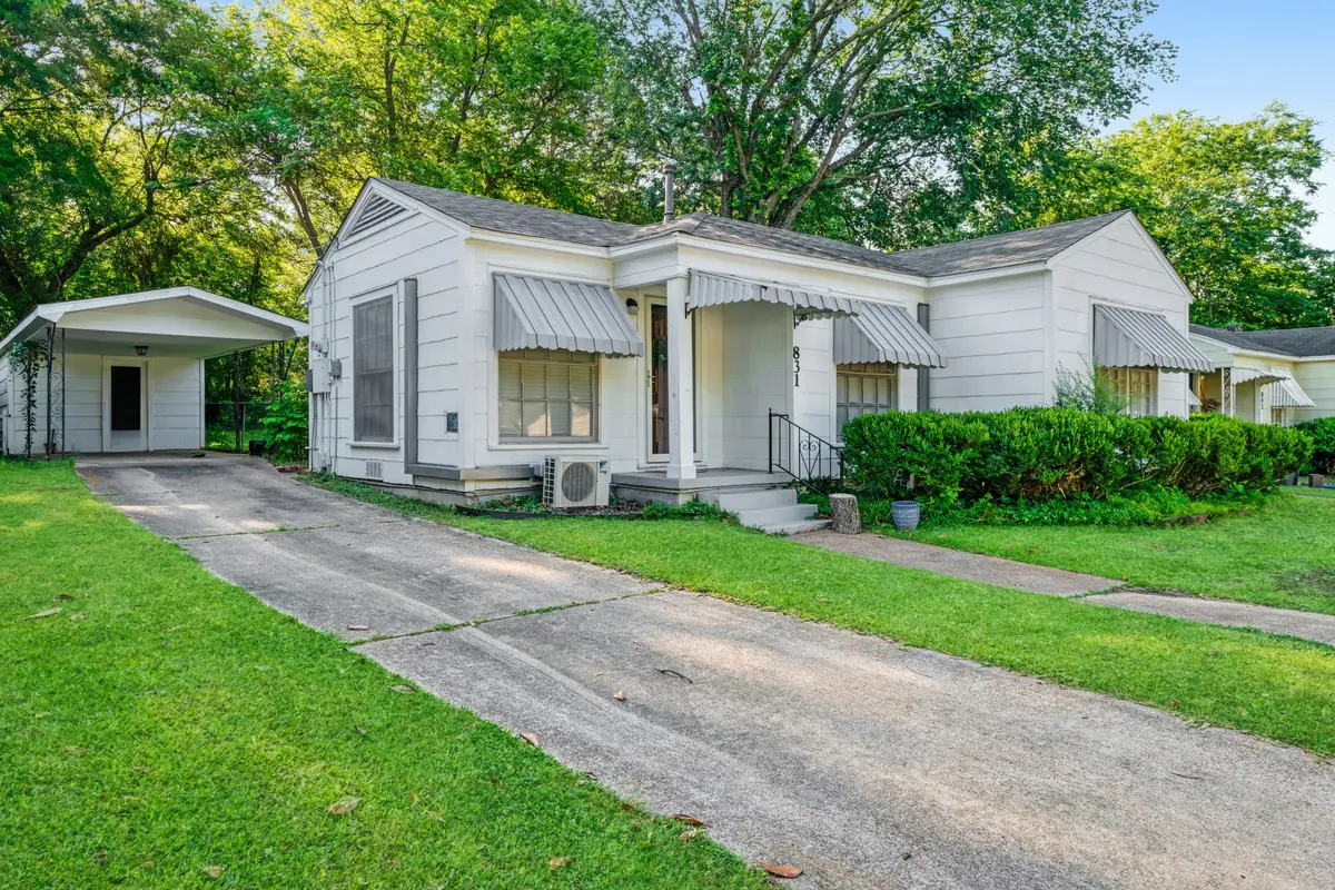 831 18th Street Se, Paris, TX 75460 - #1