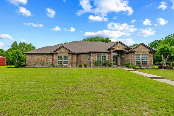 231 Ash Drive, Waxahachie, TX 75165