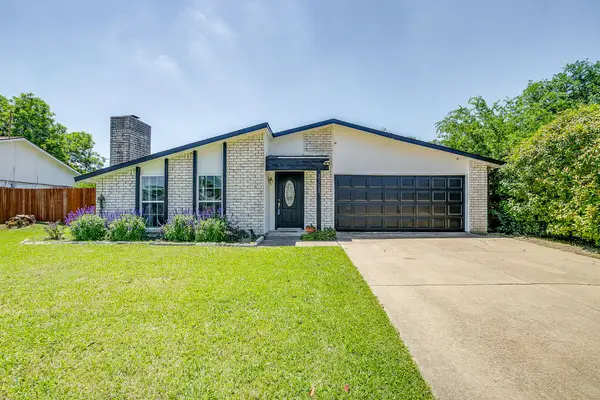 3113 Spring Grove Drive, Bedford, TX 76021