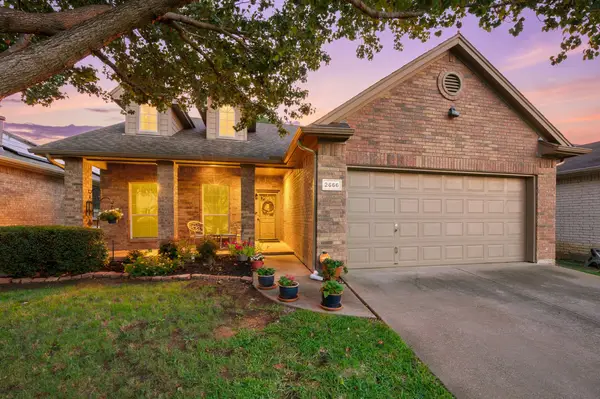 2656 Silver Hill Drive, Fort Worth, TX 76131