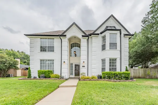 509 Aurora Drive, Euless, TX 76039