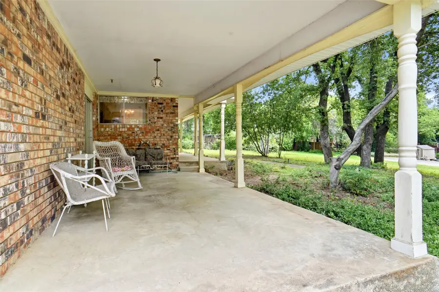 2105 Camelot Drive, Grapevine, TX 76051 - #2