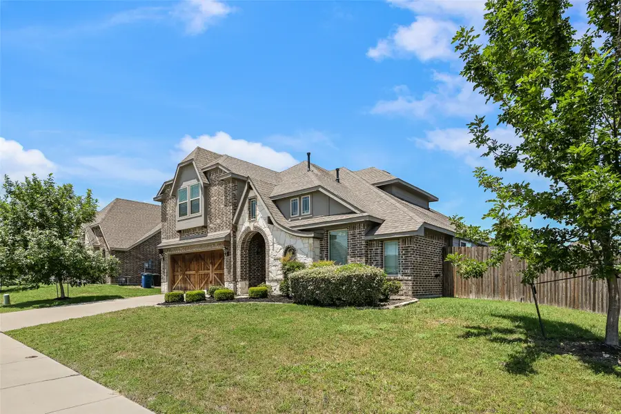 933 Vista Lane, Desoto, TX 75115 - #2