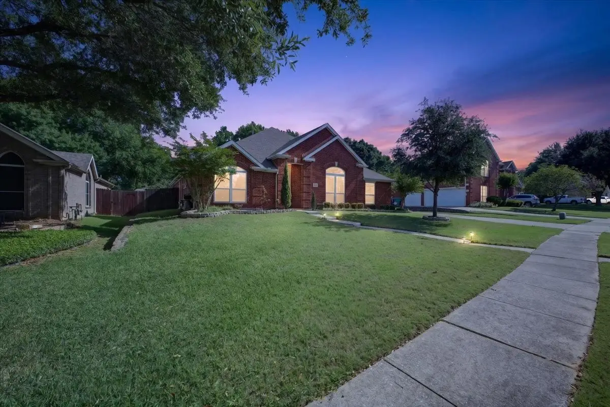 913 Chapel Drive, Denton, TX 76205 - #1