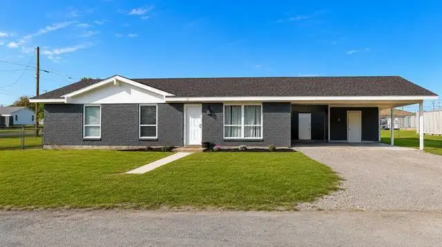 316 N Main, Henrietta, TX 76365 - #1