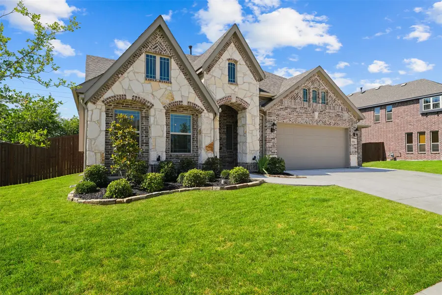 1114 Wrenwood Drive, Justin, TX 76247 - #2