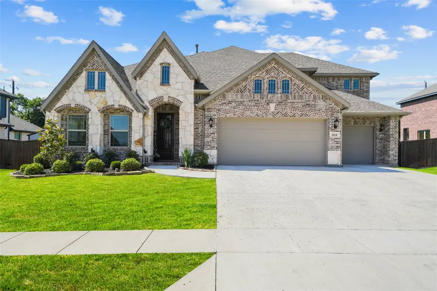 1114 Wrenwood Drive, Justin, TX 76247 - #3