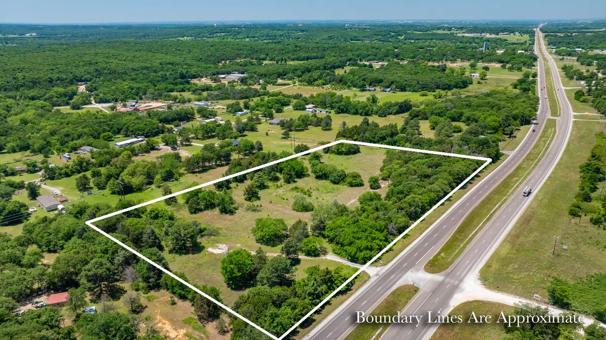 8646 S Highway 82, Gainesville, TX 76240 - #1