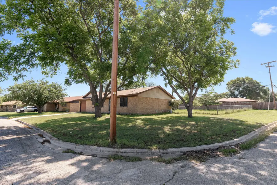 4316 Mimosa Drive, Brownwood, TX 76801 - #3