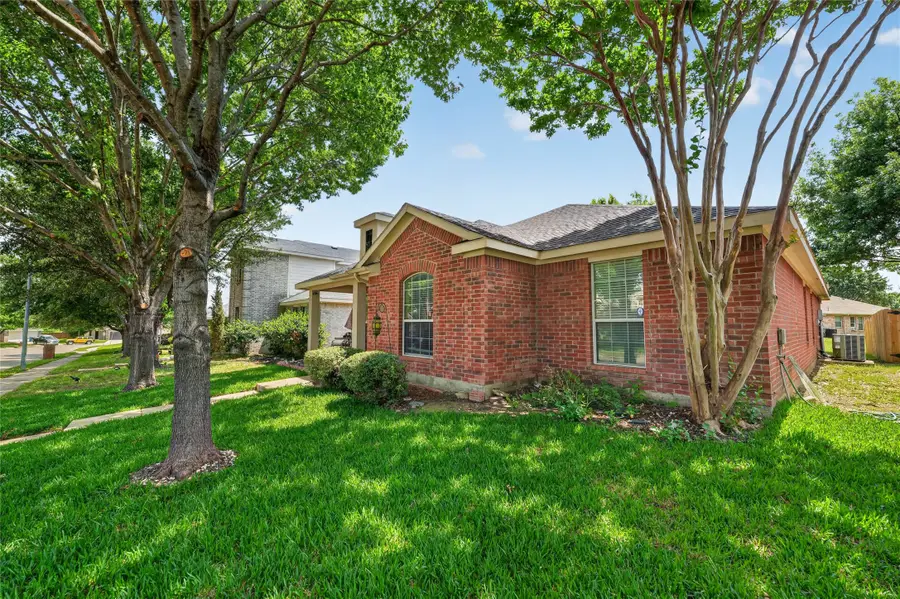 2830 Gospel Drive, Dallas, TX 75237 - #2