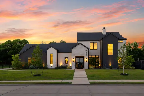 329 Renaissance Lane, Heath, TX 75032