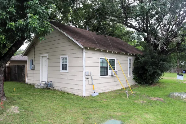 2510 Gilmer Street, Caddo Mills, TX 75135