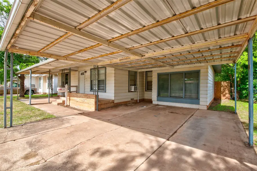 1026 S Crockett, Abilene, TX 79605 - #2
