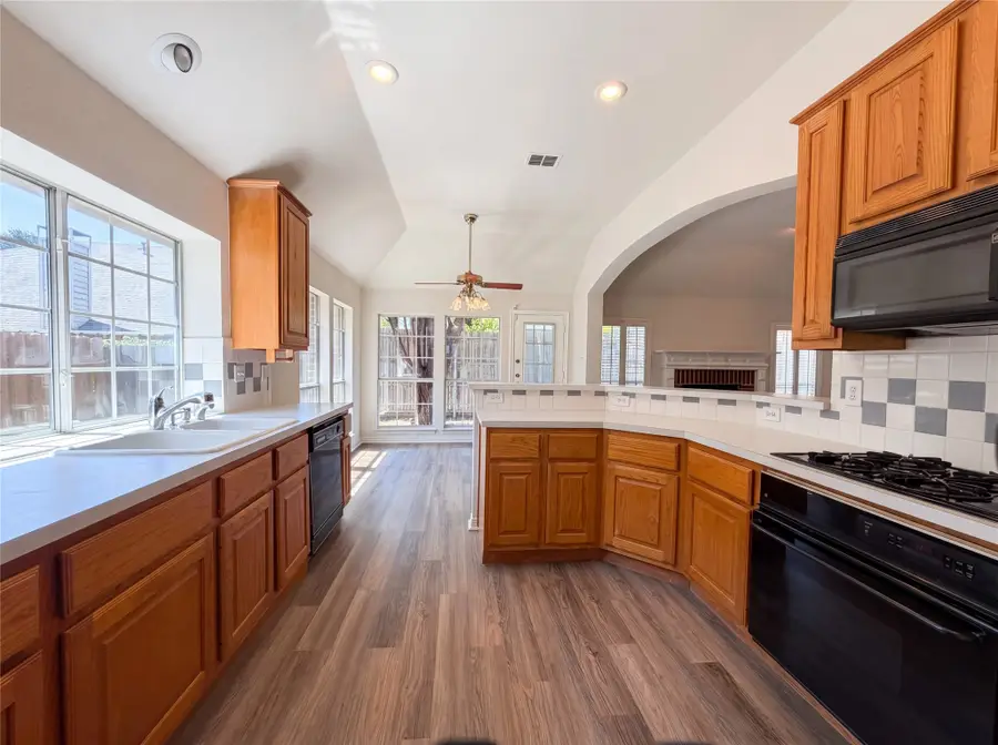 2817 Ingram Drive, Grand Prairie, TX 75052 - #2
