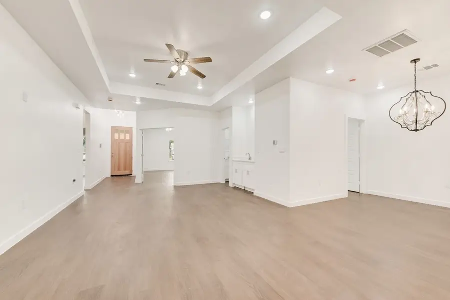 2706 Lenway Street, Dallas, TX 75215 - #3