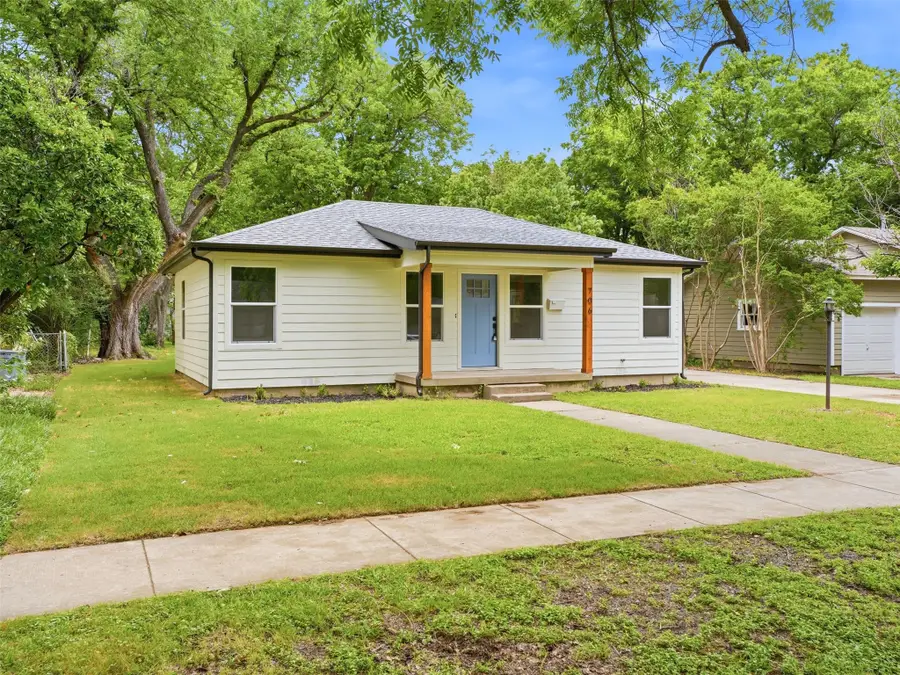 706 Emery Street, Denton, TX 76201 - #2