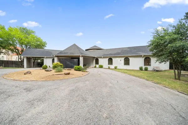 8542 Meadowbrook Drive, Fort Worth, TX 76120